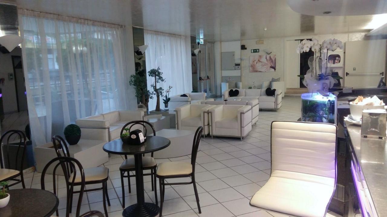 Hotel Magriv Rimini Exteriér fotografie