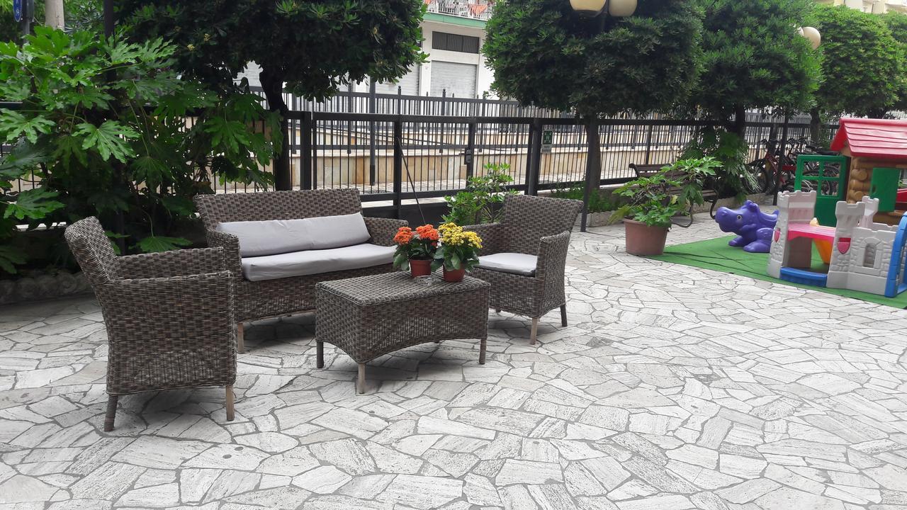 Hotel Magriv Rimini Exteriér fotografie